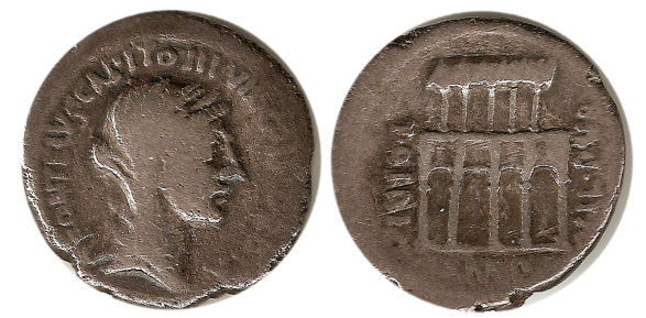 Denario  Roma 61 a.C.